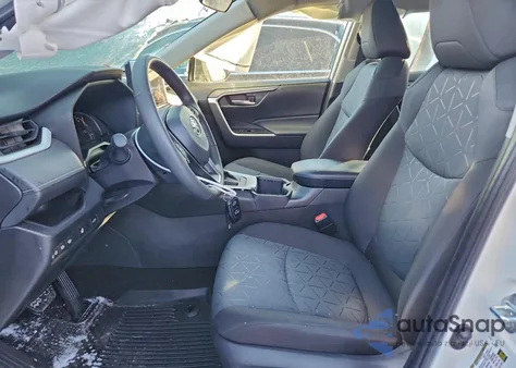 2025 Toyota Rav4 Xle из США, поврежденный, VIN 2T3P1RFV1SW581140